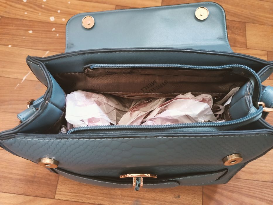 сумка новая вместительная