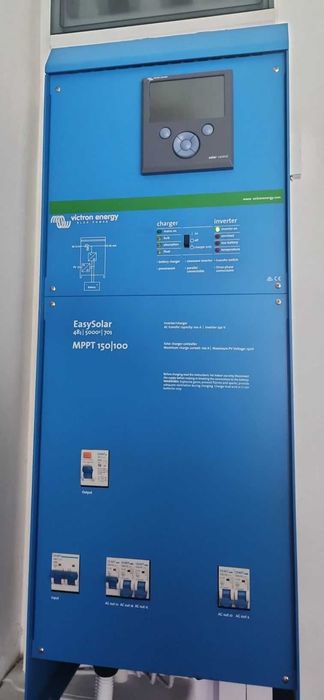 Victron Energy Easy Solar 48/5000/70-100 MPPT 150/100