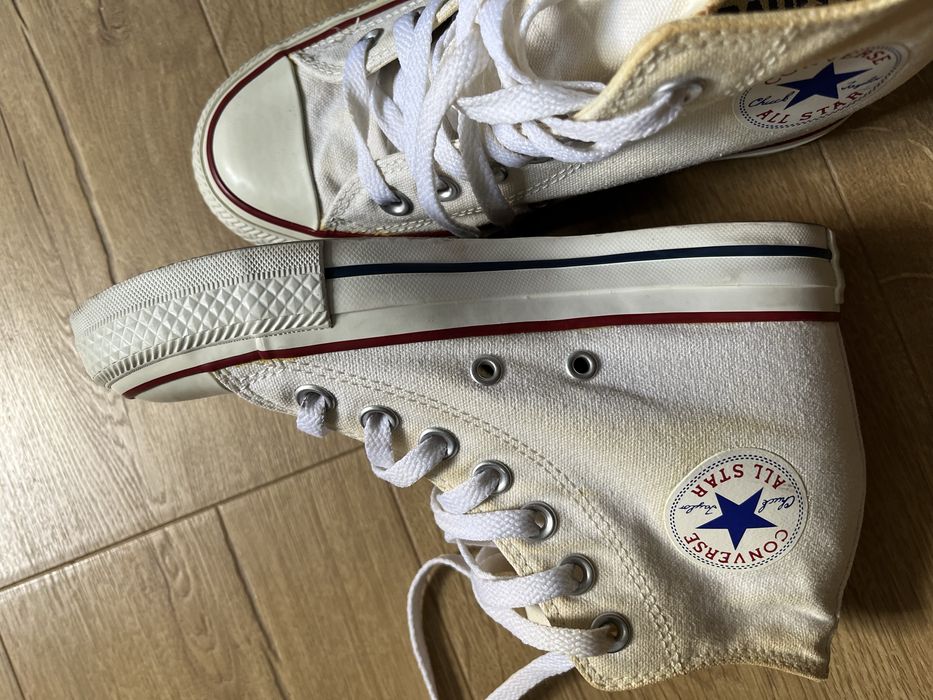 Converse cu platforma
