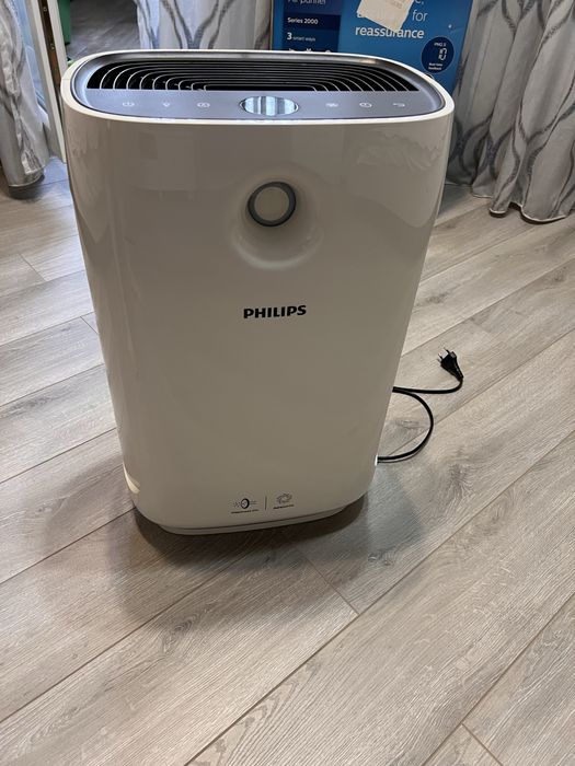 Продам очиститель воздуха philips