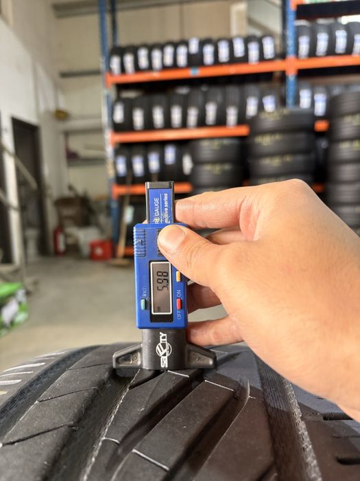 Anvelope vara 255/40/21 UniRoyal RainSport 5 255 40 21 R 21