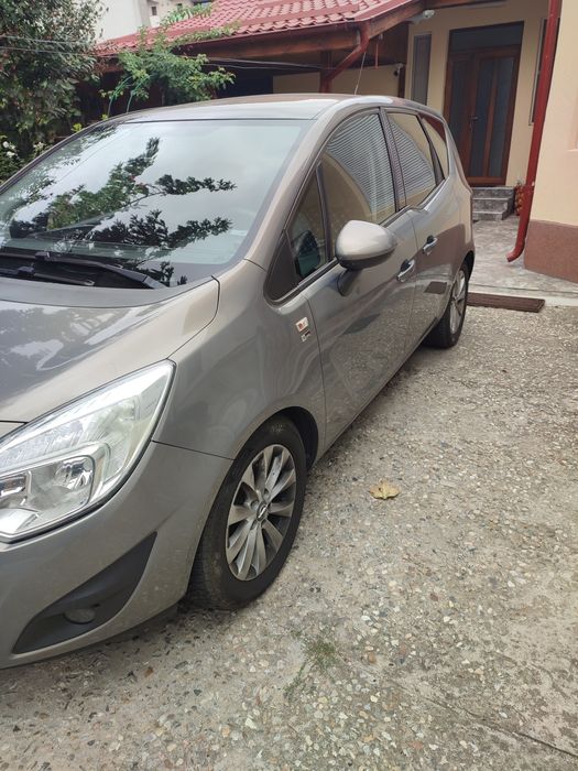 Opel Meriva 1, 7 cdti , automat / 2012