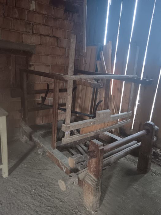 Război de țesut vechi