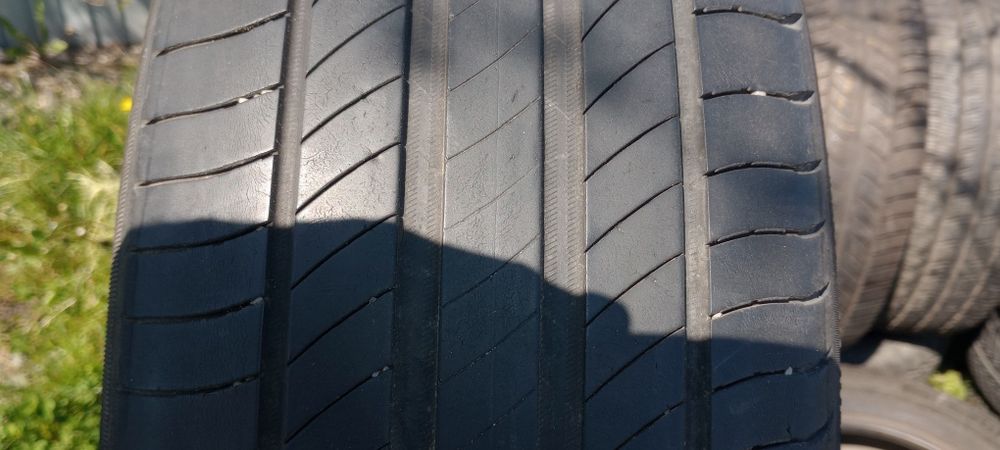 Vând cauciucuri VARĂ 225/60/17