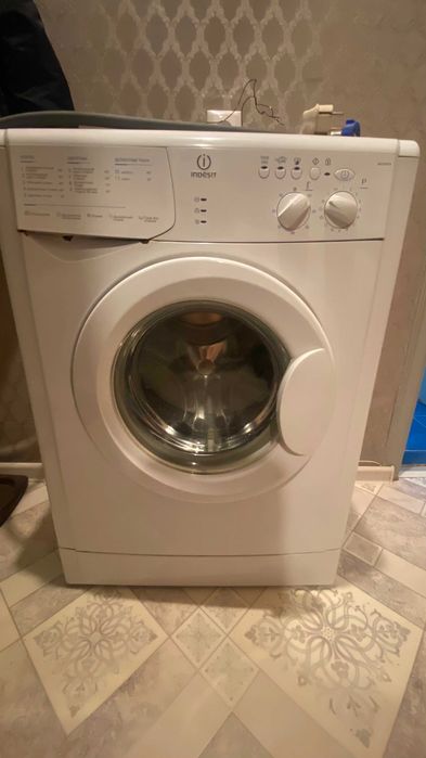 Стиральная машина Indesit