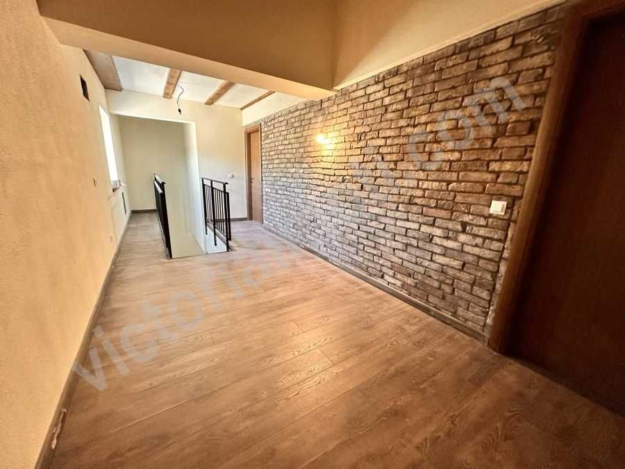 Продава се Къща в с. Леденик, Област Велико Търново - 232 кв.м за 1078 €/кв.м - Снимка #13