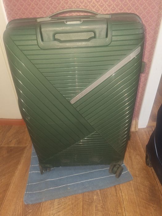 Чемодан, средний