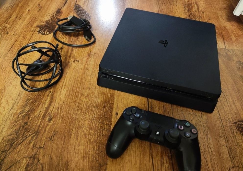 Playstation 4  800gb
