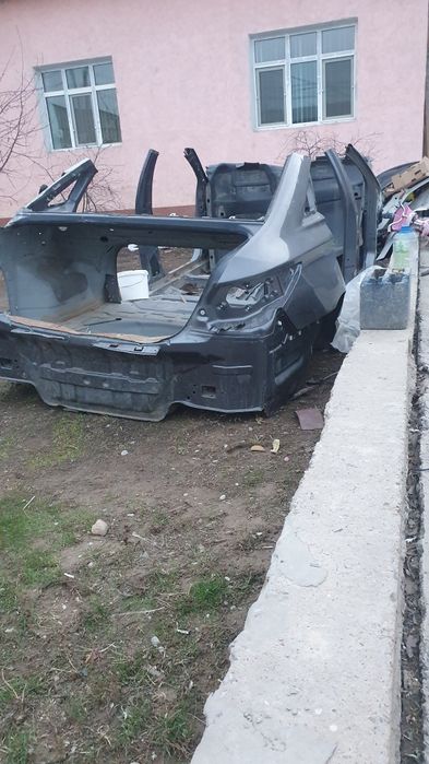 Запчасти кузова на хундай саната 6
