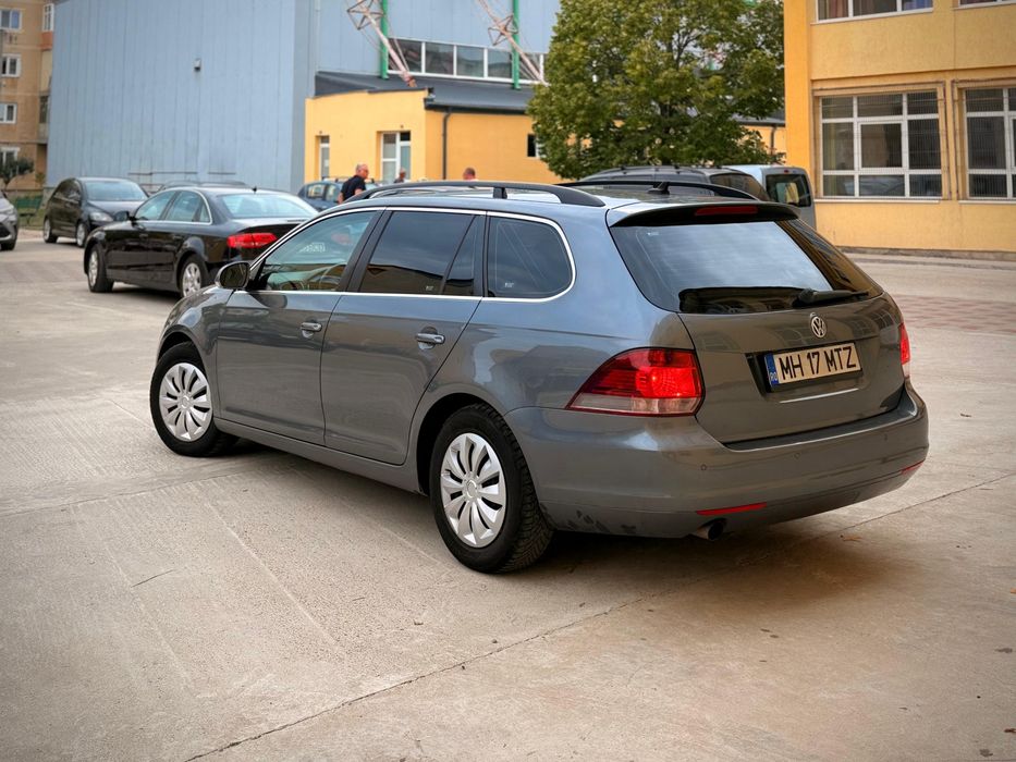 Volkswagen Golf VI