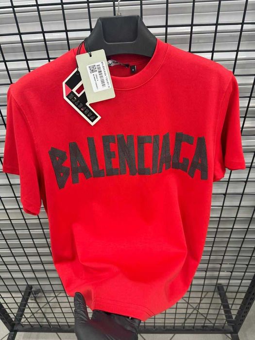 Премиум мъжки тениски BALENCIAGA | Топ качество на отлична цен