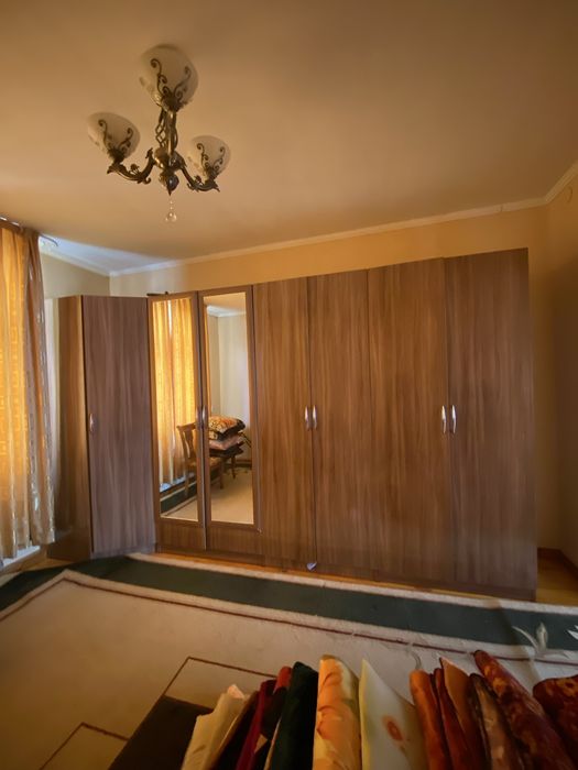 Продается шкаф семи дверный