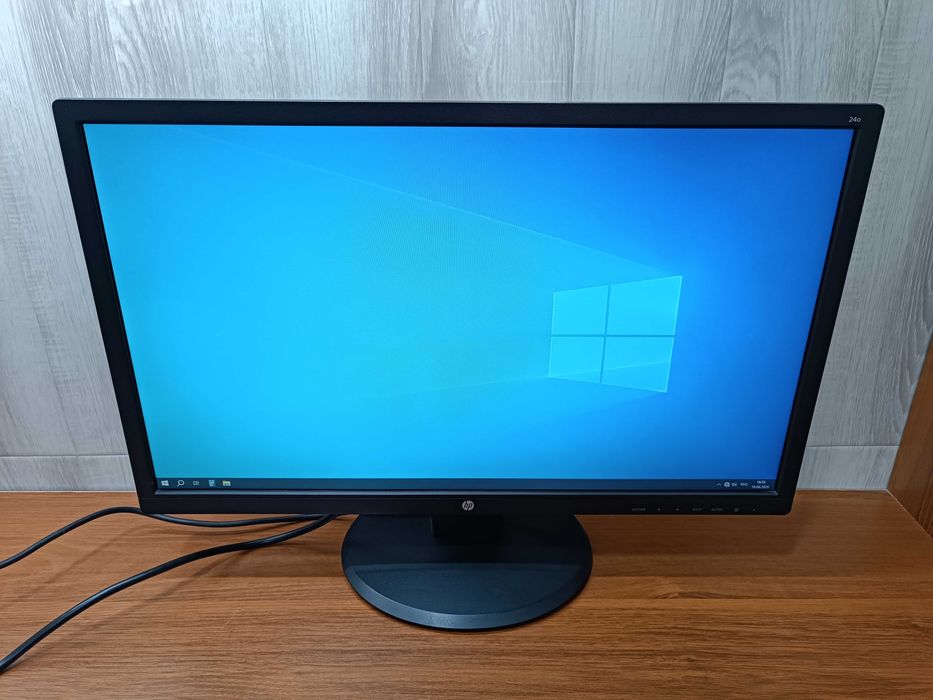 Продам монитор HP 24 Full-HD HDMI, VGA, DVI.