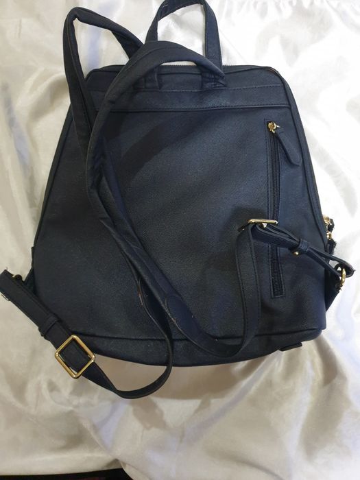 Продам новые рюкзаки.