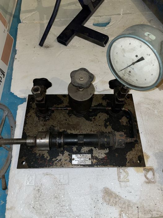 Pompa de verificat manometre pentru ulei