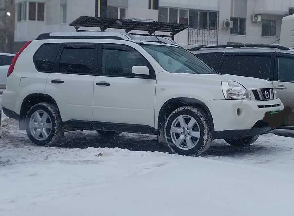 Продам nissan xtrail t31 в хорошем состояние