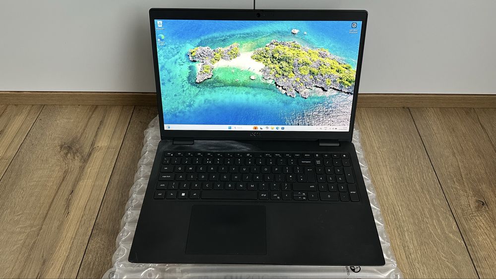 Лаптоп Dell Latitude 3520 FHD 15.6” Intel i5-1135G7 8GB RAM 128GB SSD