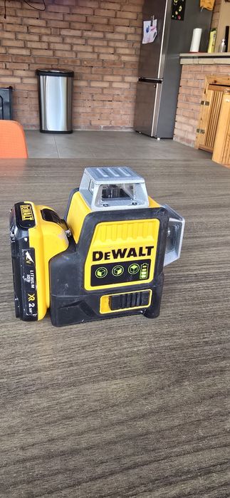 Laser Dewalt defect
