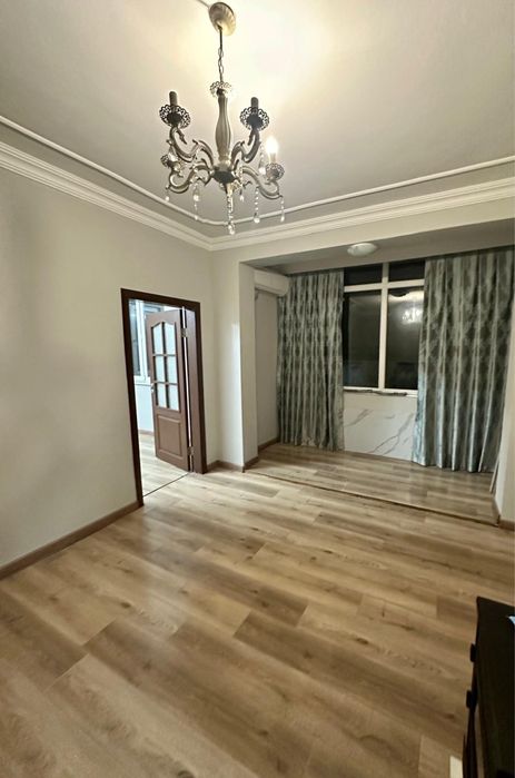 Продава се Двустаен апартамент в Силистра, Център - 55 кв.м за 1391 €/кв.м - Снимка #6