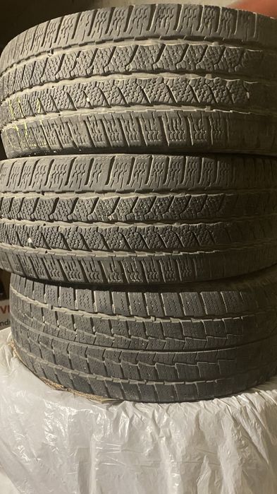 4 бр. зимни гуми за ван/пикап/бус HANKOOK RW06 215/60 RI6C 103T