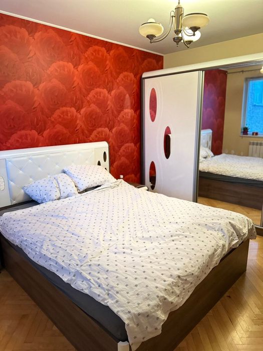 Дава се под наем Четиристаен апартамент в Добрич, Център - 140 кв.м за 298.86 € - Снимка #15