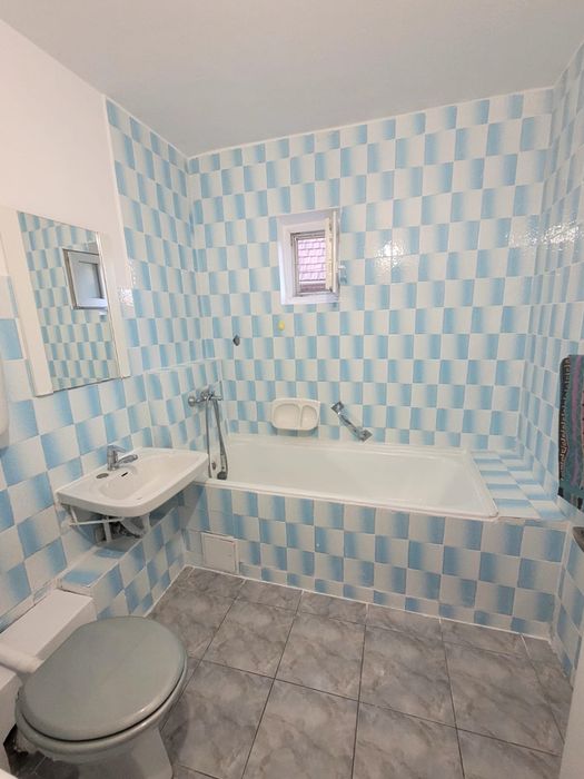 PF Inchiriez ap 2 camere in zona Lotus