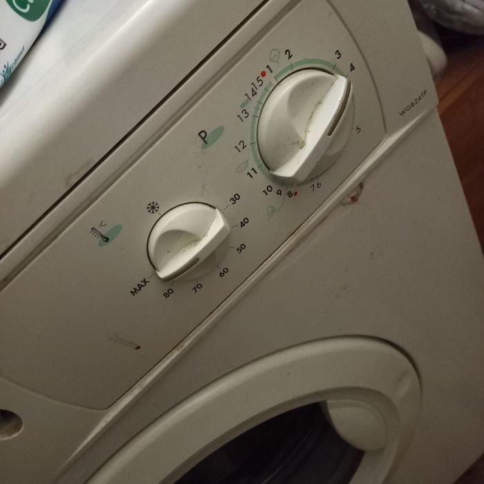 Машинка стиральная Indesit