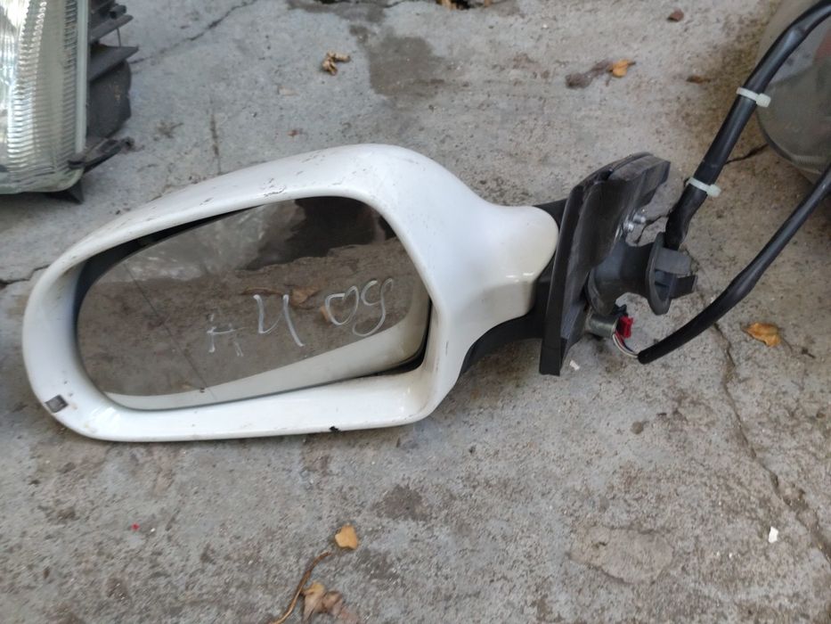 Огледала за audi a4 В8 2009 година