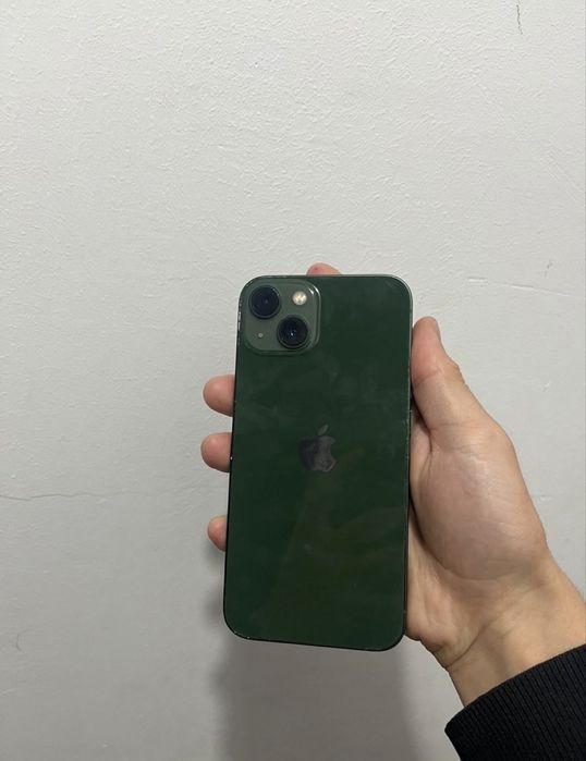 Айфон 13 зелёный