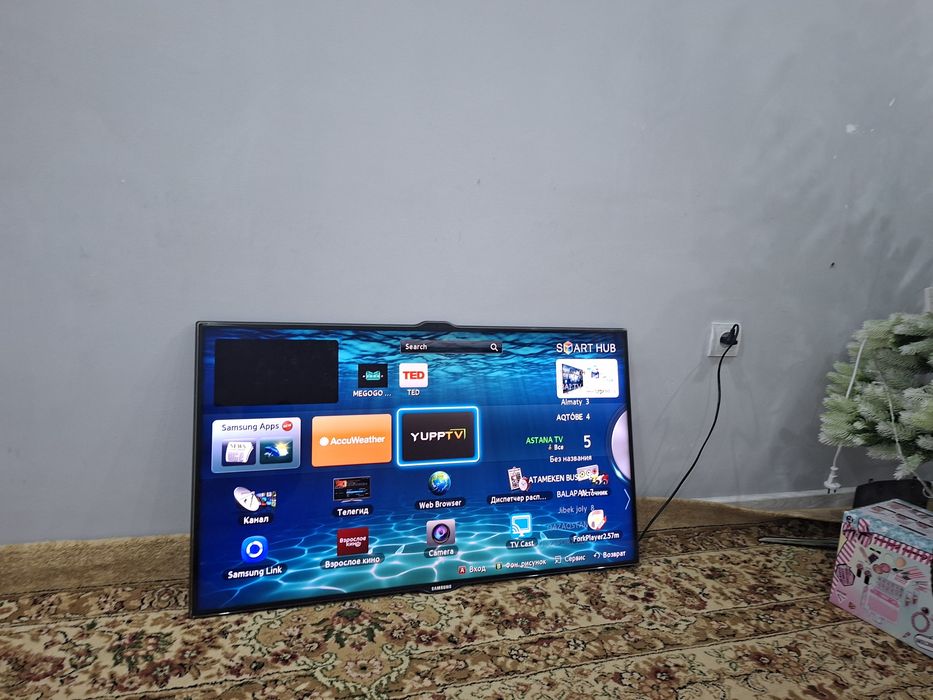 Телевизор Самсунг лед