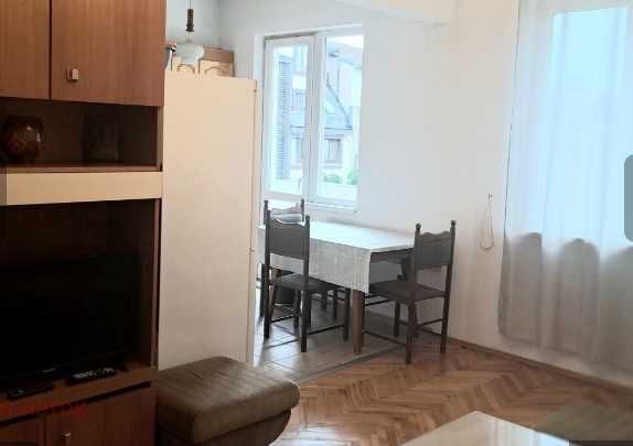 Дава се под наем Двустаен апартамент в София, Център - 65 кв.м за 500 € - Снимка #2