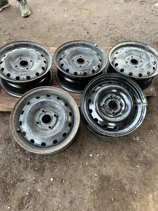 Diska 15 xolat yaxshi 5 dona 300000 sum