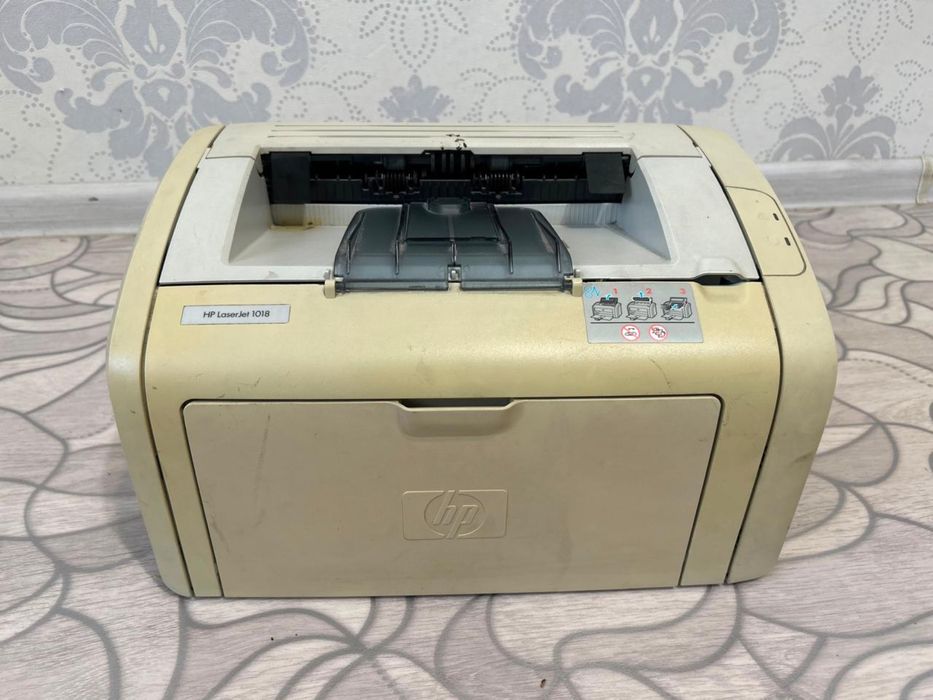 Принтер HP LaserJet1018