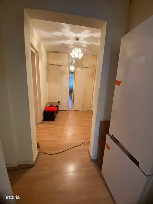 2 decomandate ETAJUL 2, cu centrala, balcon mare, izolat, Miron Costin
