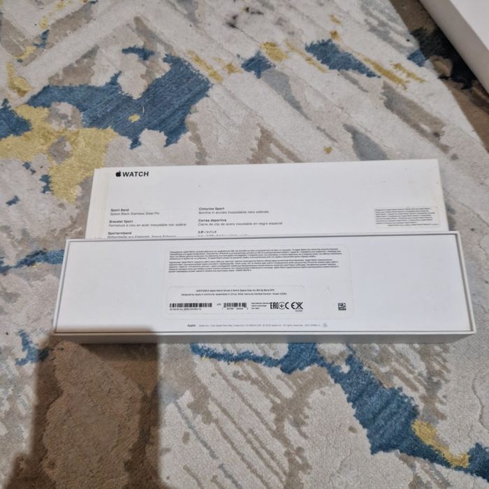 Продаю Apple Watch Series 5 44mm