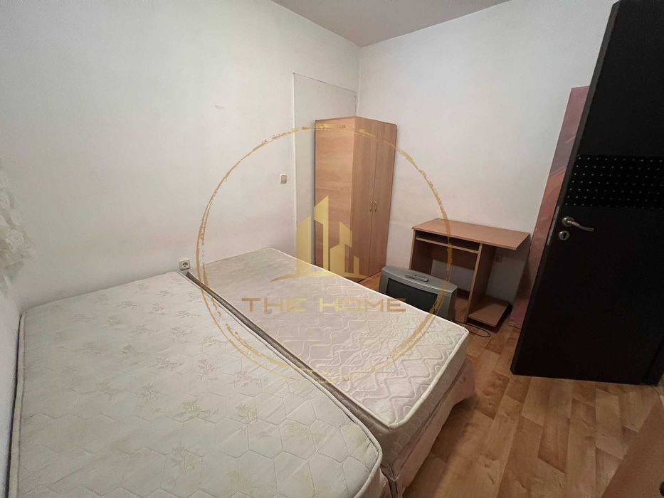 Дава се под наем Тристаен апартамент в Варна, Цветен квартал - 60 кв.м за 300 € - Снимка #4