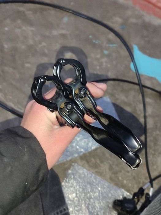 Продам тормоза avid elexir