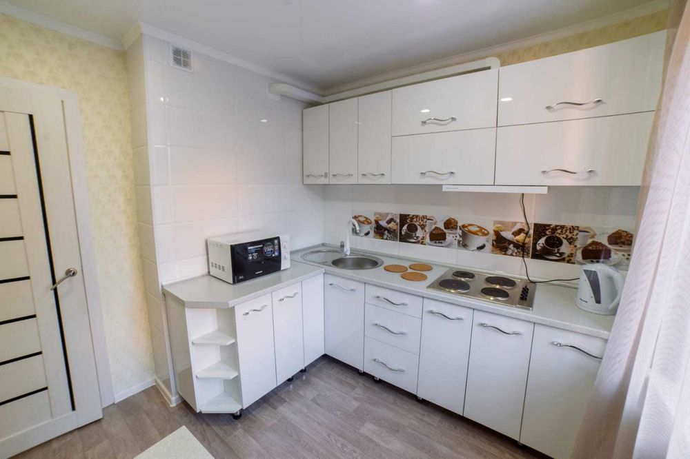 Сдам 2 комнатную квартиру посуточно