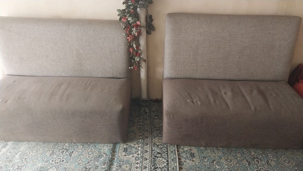Продам два дивана