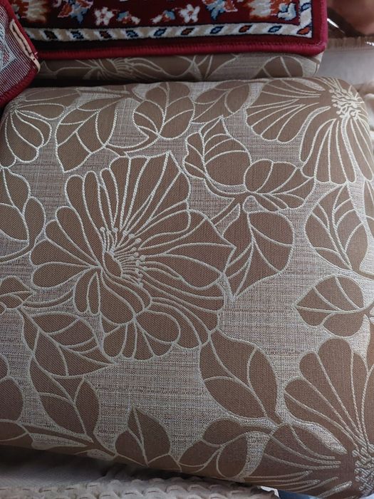 Продам стулья 6 штук