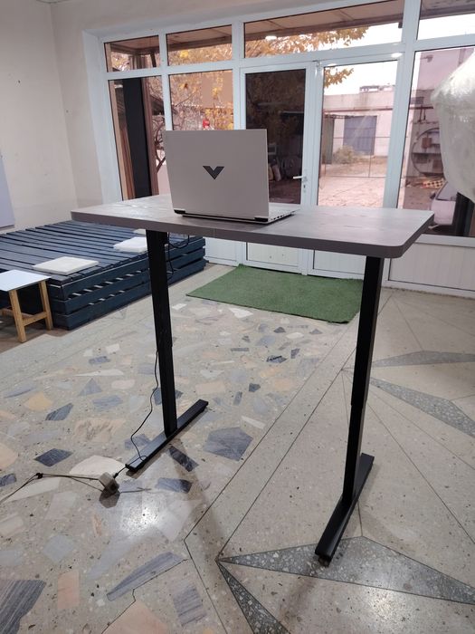 Компьютерный стол, электрический