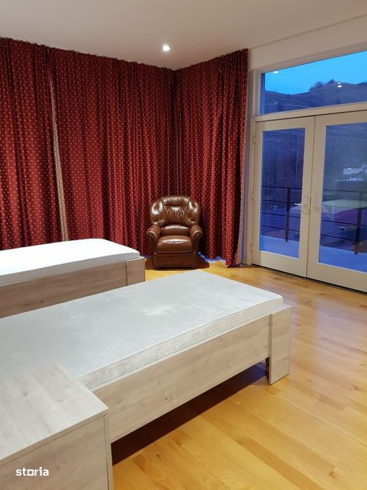 Inchiriere cladire 450mp clinica ,camin varstnici, birouri, Zona Tauti