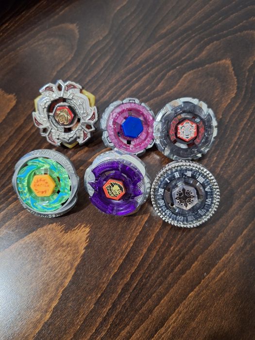 Beyblade! Блейдове!