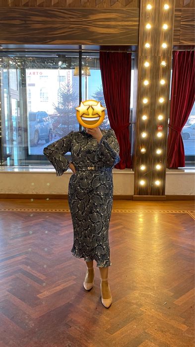 Продам платье б/у