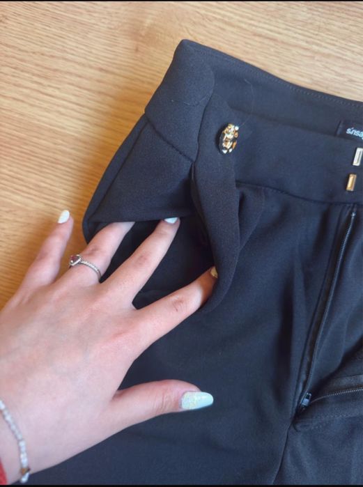 Pantaloni eleganți Sinsay M - stil stofă, nepurtați – perfecti office & casual chic