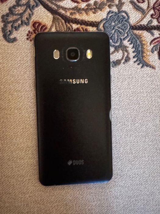 Продам 2 телефона Samsung  Galaхy J 5