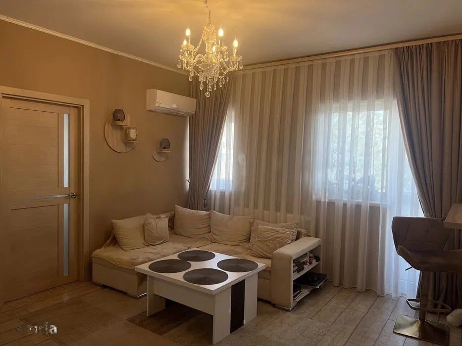 Apartament 3 camere de închiriat Nou – Luceafaru, Calea aradului, Oradea, inchiriez si pe o lună