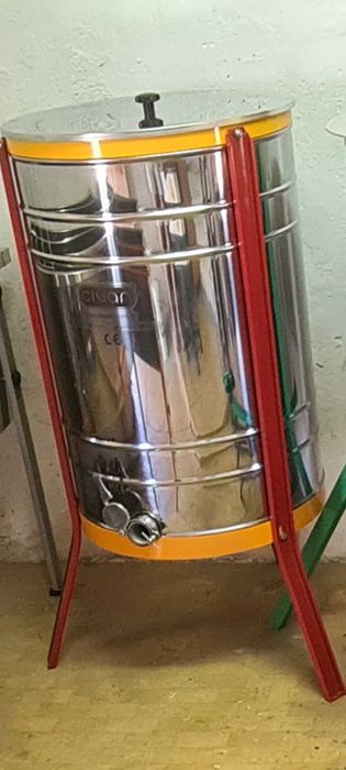 Центрофуга/вана за разпечатване/матуратор