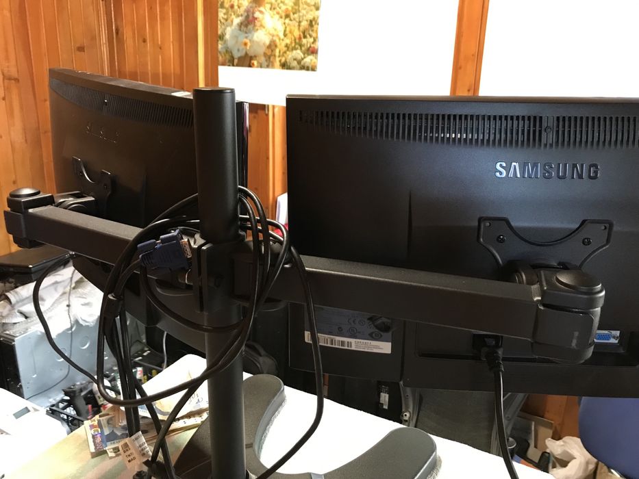 Samsung EX2020 Series Business Monitor x 2+стойка за двата и кабели