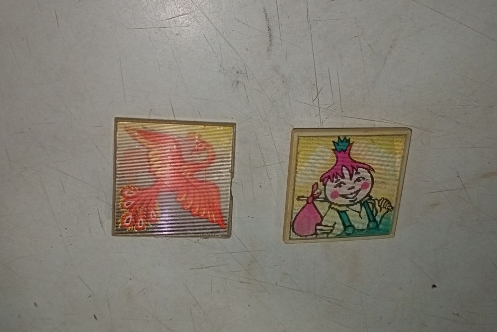 Значки (переливашки)